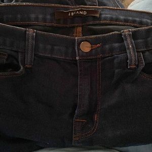 Like new J Brand Skinny Leg Ink size 28